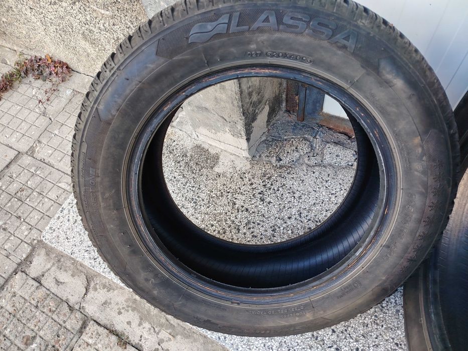 Продавам 2 бр. зимни гуми Lassa Snoways 4