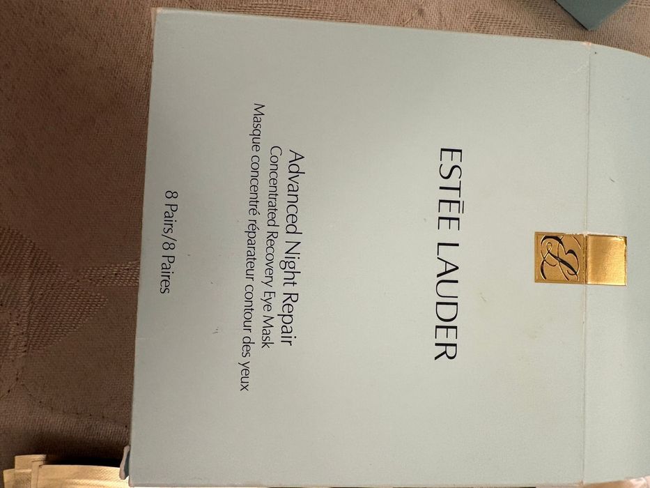 Masca ochi estee lauder