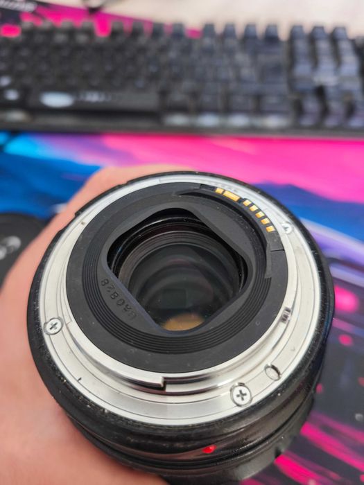 объектив Canon EF 24–105/4L IS USM