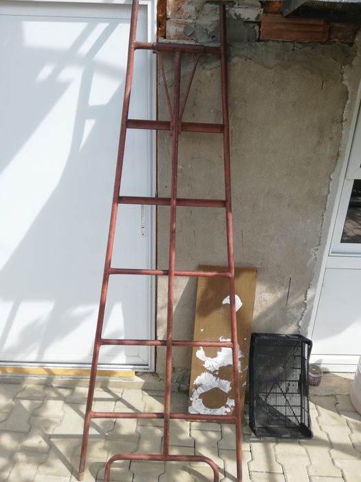 Дървени и Метални стълби за овощни градини