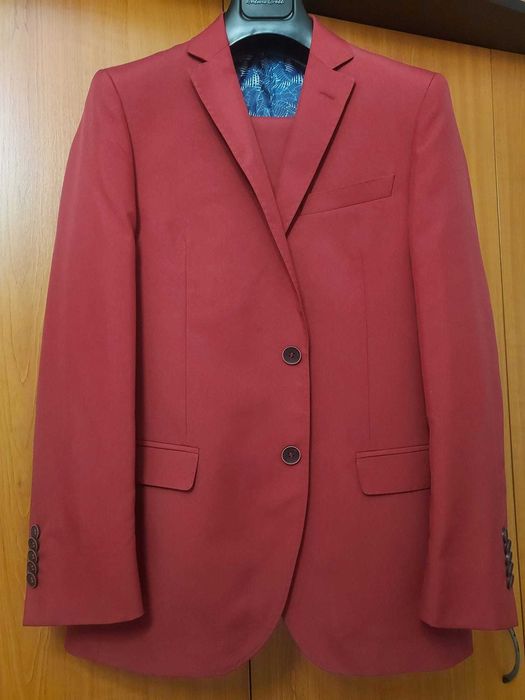 Costum barbatesc pentru banchet