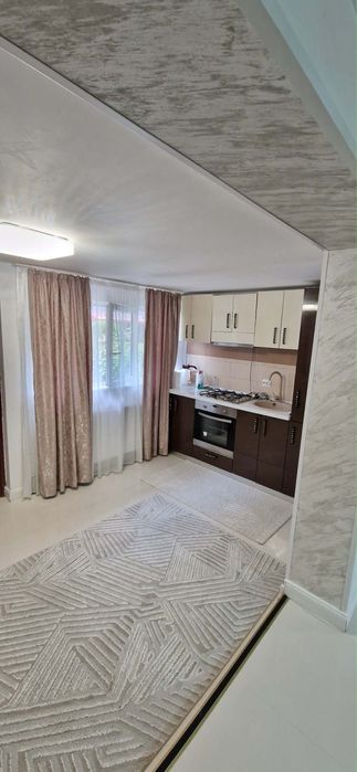 Vand  apartament 3 camere + gradin, complet mobilat si utilat!