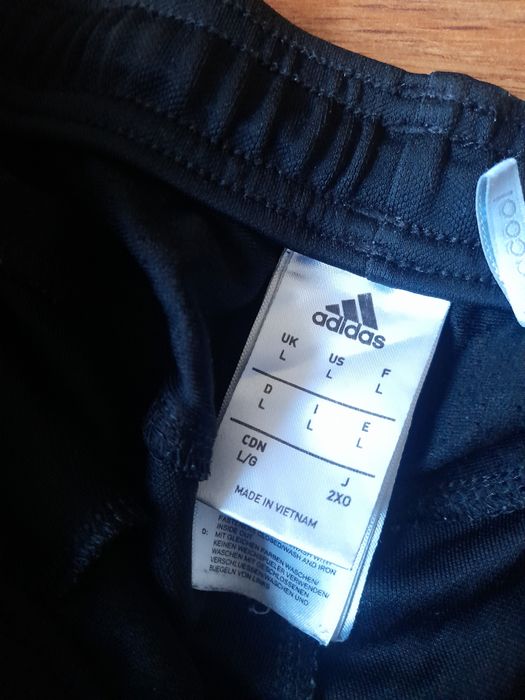 Adidas мъжко долнище и Суичър L размер.