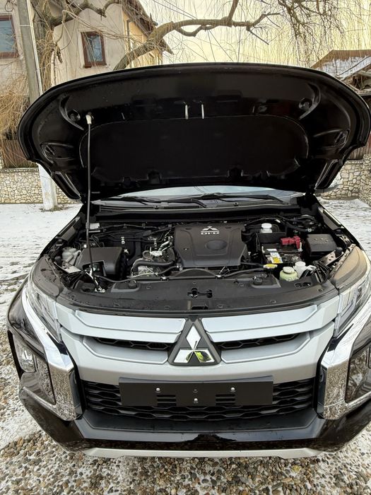 Mitsubisbi L200 automata ,blocant spatee Piele