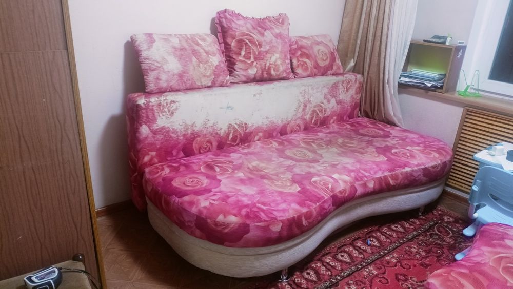 Диван продам б/у