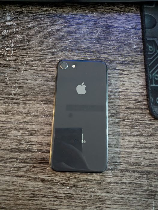 Google Pixel 7 pro 12/256gb  & Iphone 8 Lla 64gb