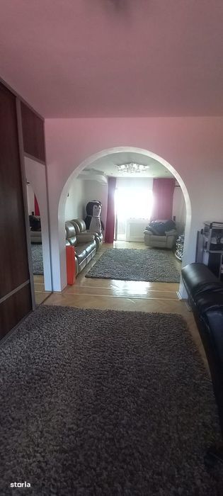 Casă cu garaj, panouri solare+încărcare auto electrică-Traian, Zalău