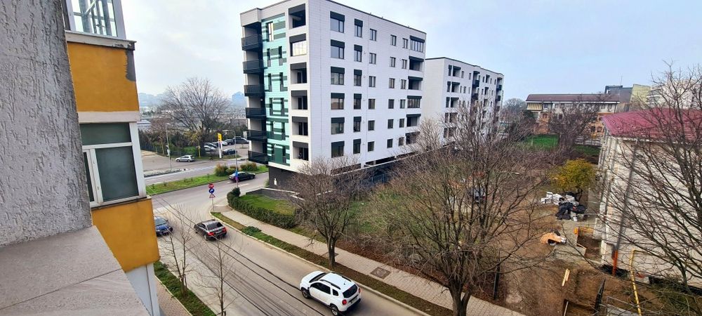 FALEZĂ NORD, Închiriez ap 2 camere, str Unirii 83, bloc 2008, gaze