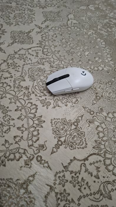 Sichqoncha Logitech G304
