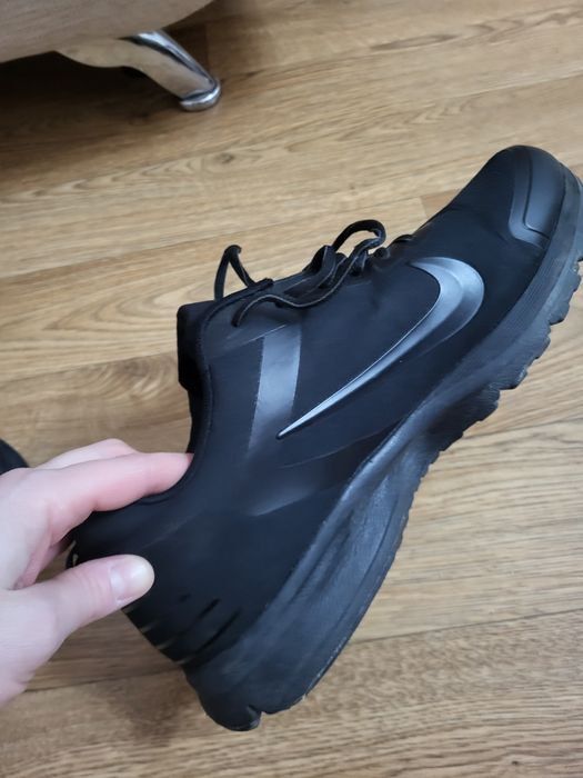 Продам мужские кросовки