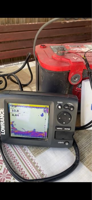 Se vinde sonar pescuit Lowrance