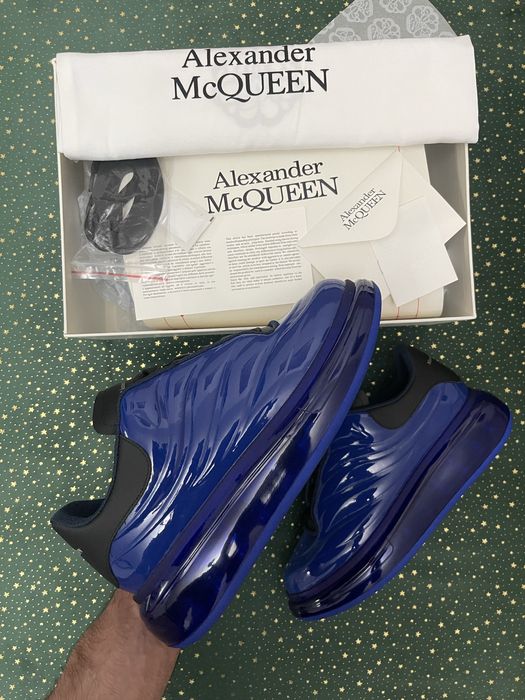Alexander McQueen Navy Lux Gloss