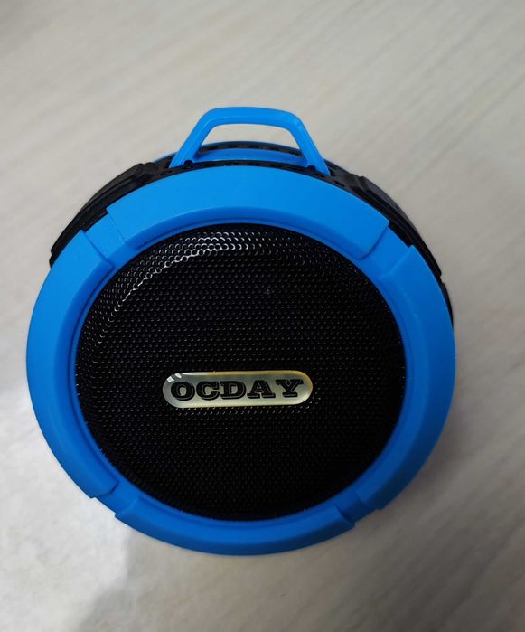 Boxa Bluetooth rezistent la apa