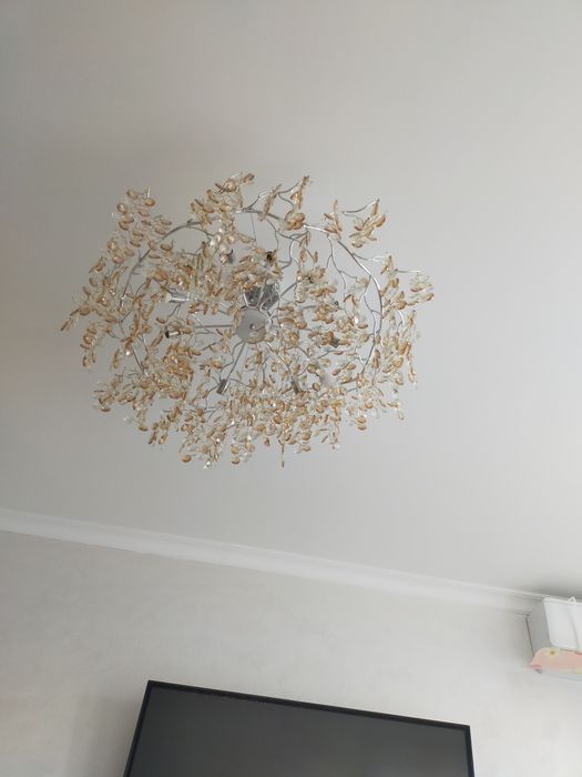 Люстра хорошем состоянии