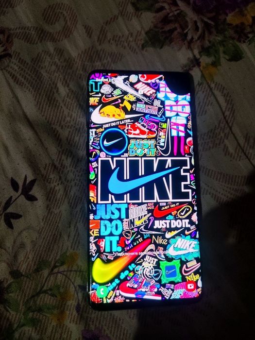 Прадам самсунг гелакси с10 на 128гб срочно