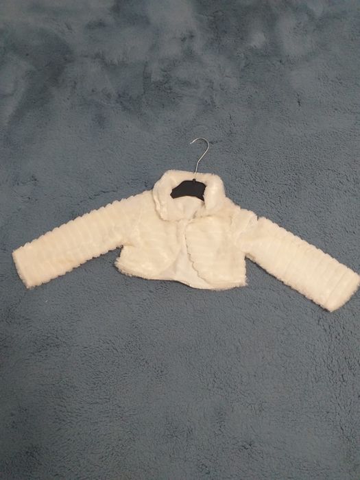 Vand blanite noi fete