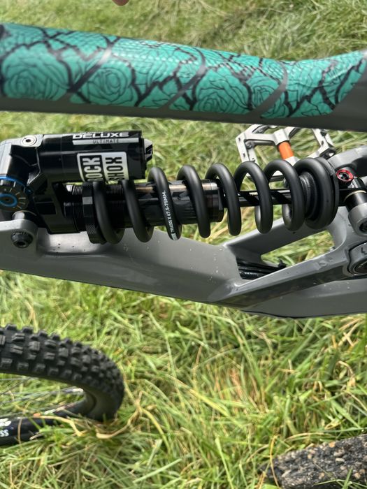 Bicicleta YT Capra Al comp