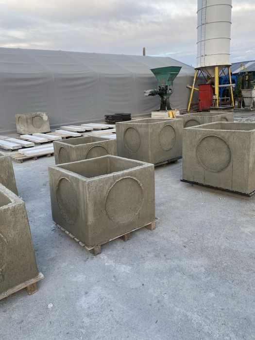 CAMIN/CAMERETA cu PLACA si CAPAC din fonta pentru apometru, sau  PREFABRICATE DIN BETON armat la 450 ron/buc