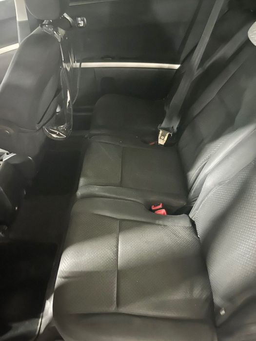 Toyota Corolla Verso 2004г(1.8 бензин-газ)