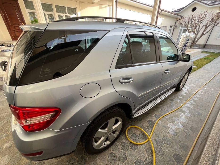 Mersedes bens ml 350 v otlichnom sostoyani probeg 102000 kl