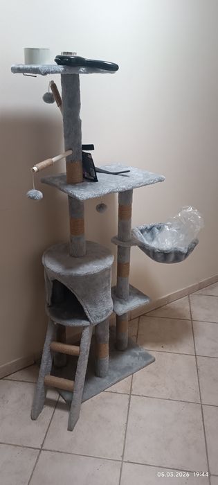 Кошачий домик...