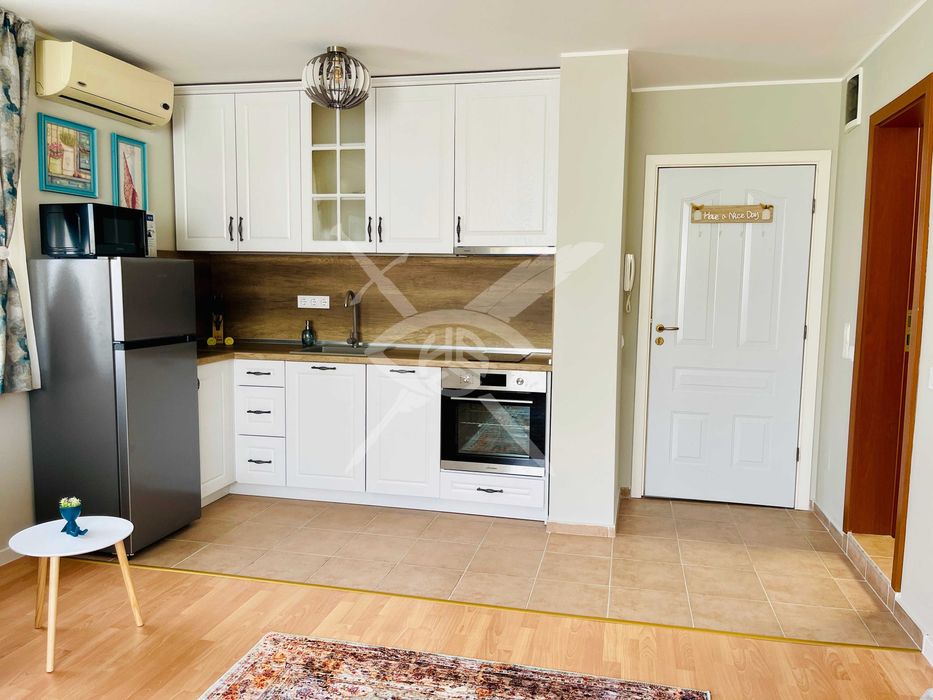 Продава се Двустаен апартамент в к.к. Слънчев бряг - 75 кв.м за 1066 €/кв.м - Снимка #2