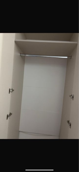 Шкаф для одежды .