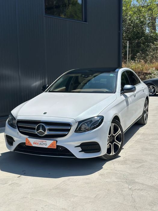 Mercedes-Benz E Mercedes E220 d 4 matic AMG / Designo / 4 matic / 4 butoane