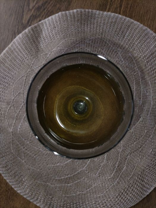 Ръчно рисувана чаша за вино