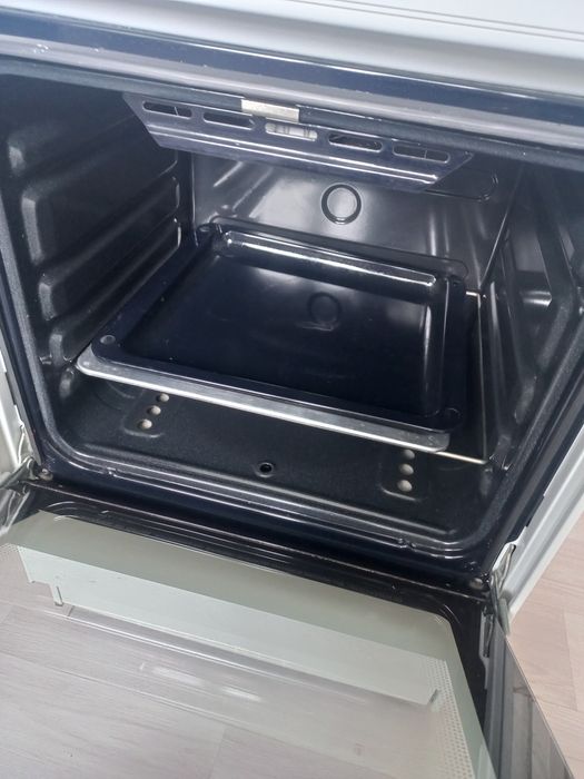 Продам газ плиту Дарина