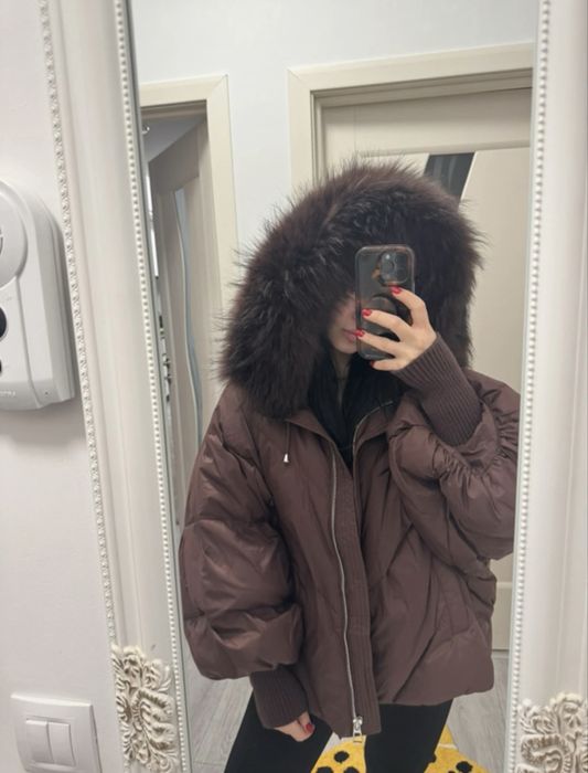 Geca din puf si blana natura de raton