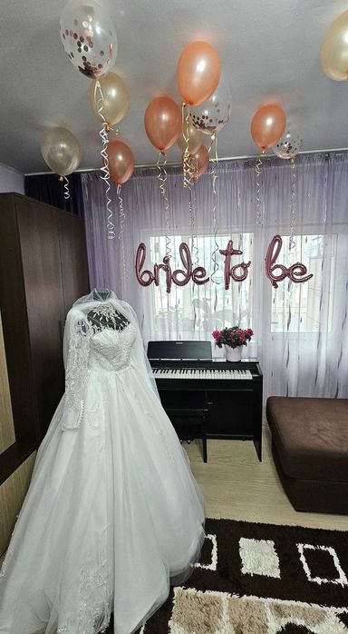 Rochie mireasa (Altesse) - crinolina si voal incluse