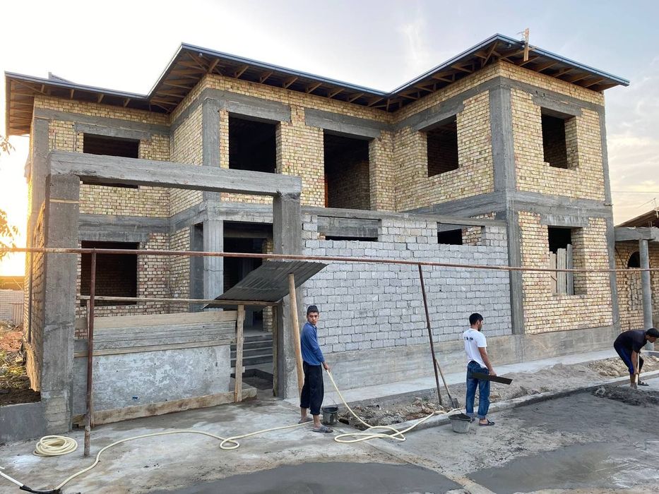 Продам хороший качественный построенный участок.