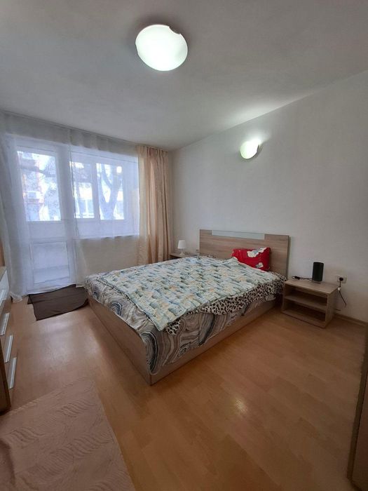 Дава се под наем Тристаен апартамент в Варна, ЖП Гара - 98 кв.м за 827.73 € - Снимка #8