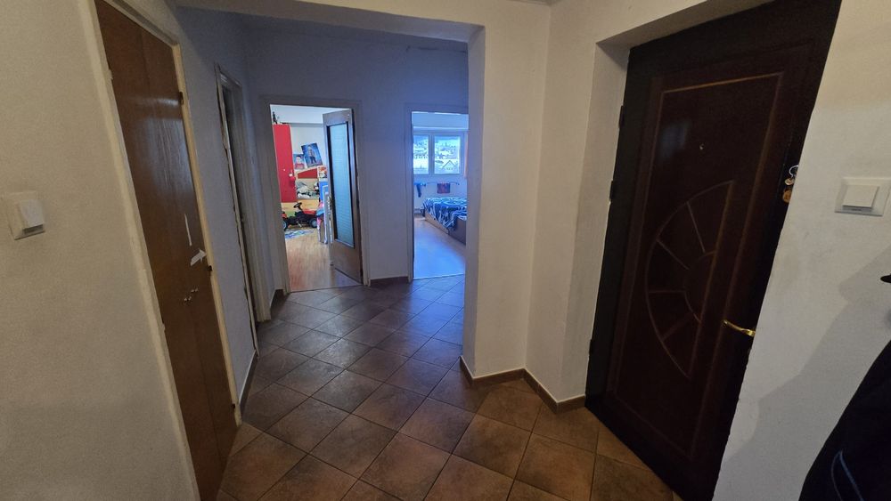 Apartament 3 camere,2 bai!