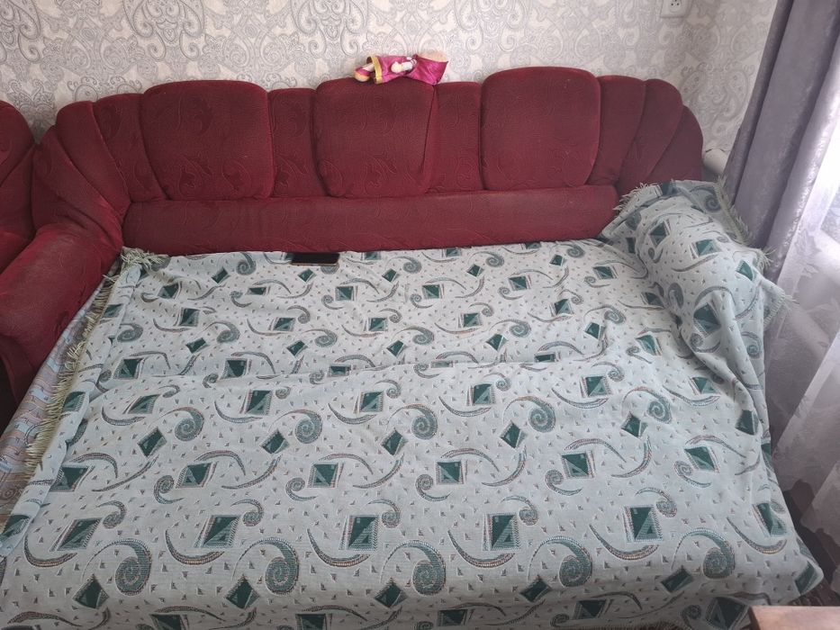 СРОЧНО Продам диван и 2 кресла