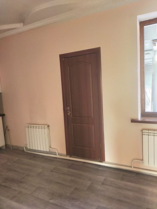 Продам мебель и двери