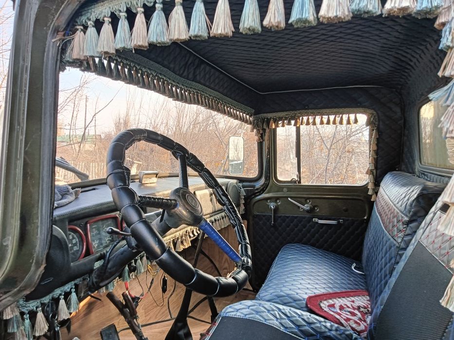 Продам ЗИЛ 130 зерновоз боковал