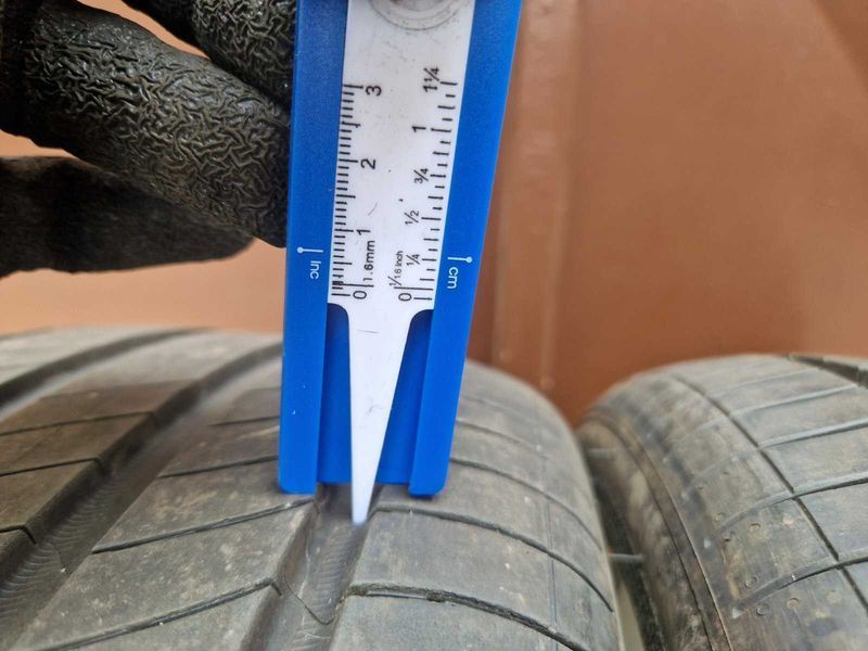 2 Michelin R18 225/40
летни гуми
DOT0423