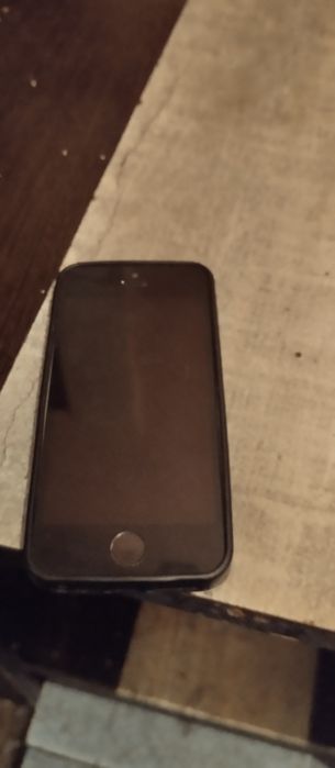 Продам айфон на запчасти