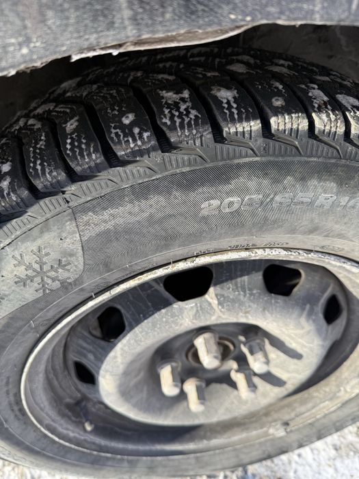 Диск шипы колеса r16