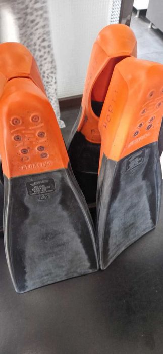 Labe inot, 35-37 - Finis Long Floating arena speedo