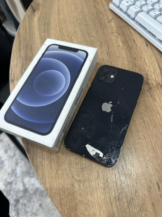 Айфон 12 128гб 78акб срочно