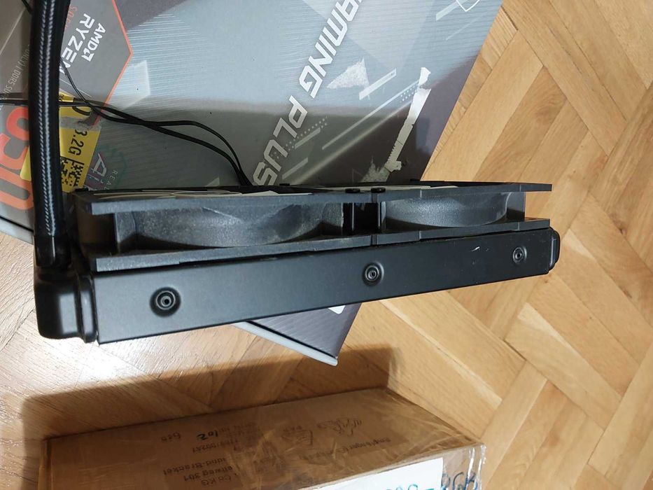 Corsair H100x - 240mm AIO