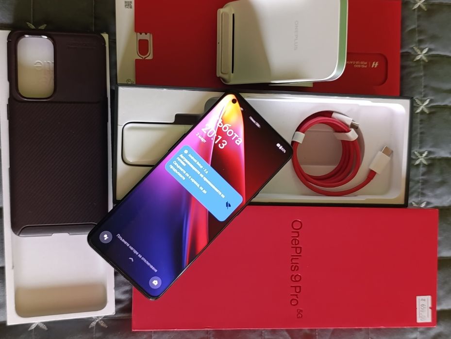One Plus 9 pro 5G комплект с безжично зарядно