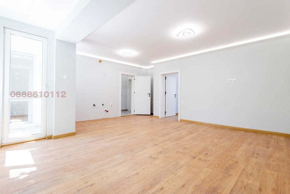 Продава се Тристаен апартамент в Варна, Спортна зала - 75 кв.м за 3454 €/кв.м - Снимка #1