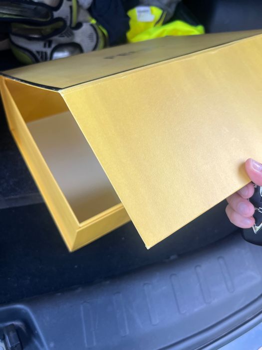 Оригинал сумка от FENDI