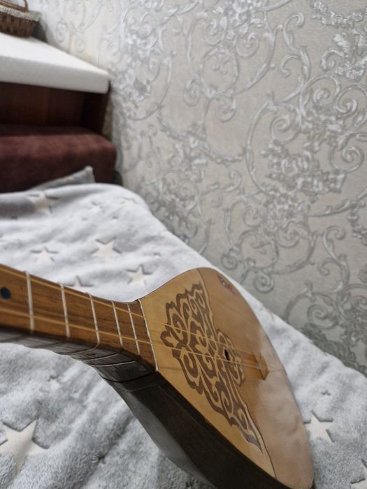 Хорошая качественная домбыра