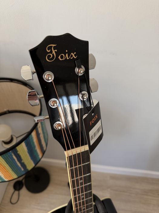Акустическая гитара Foix
