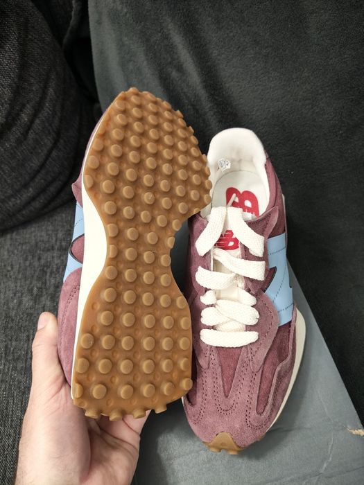 New Balance 327 culoare roșu burgund cu logo N albastru 37 noi originali
